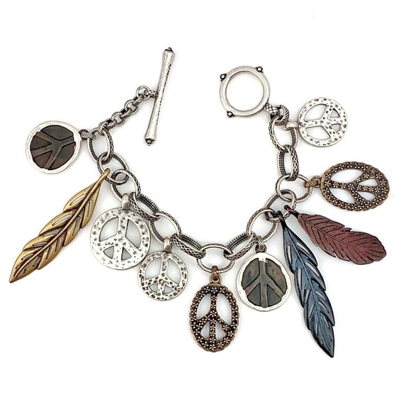 Lucky Brand peace sign and feathers trinkets toggle closure bracelet - Picture 1 of 3